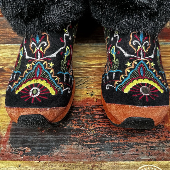 Apres Ski Boots La Strada Calf Height Festival Embroidered Faux Fur Boho Folksy - Picture 5 of 13